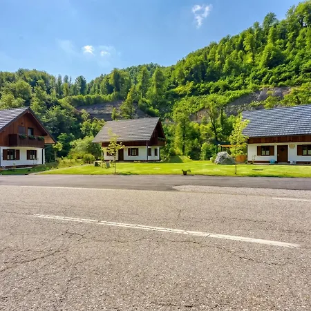 Riverside Stari Malni Kolpa Chalet