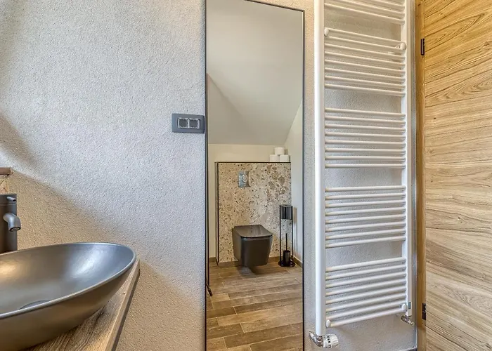 Riverside Stari Malni Kolpa *