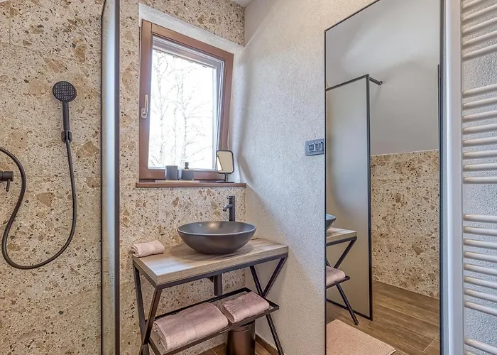 Dağ evi Riverside Stari Malni Kolpa