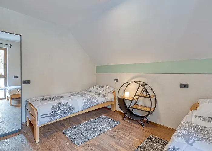 Riverside Stari Malni Kolpa Dağ evi Osilnica