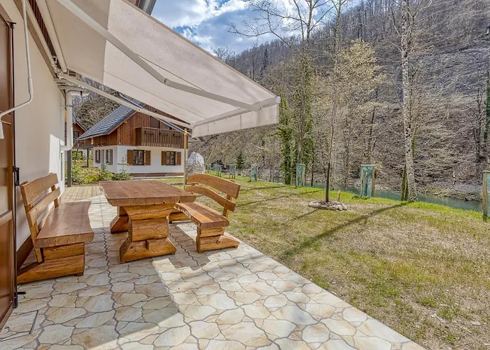 Riverside Stari Malni Kolpa