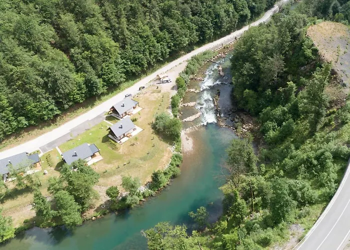 Riverside Stari Malni Kolpa Dağ evi *