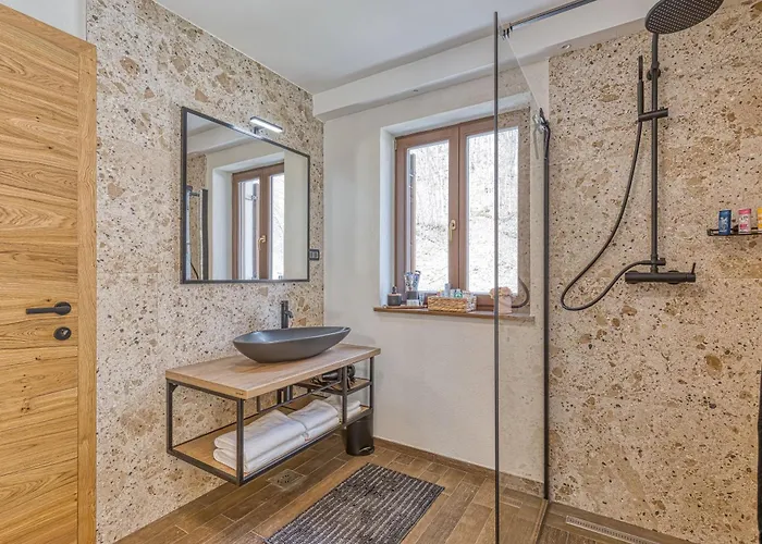 Riverside Stari Malni Kolpa *